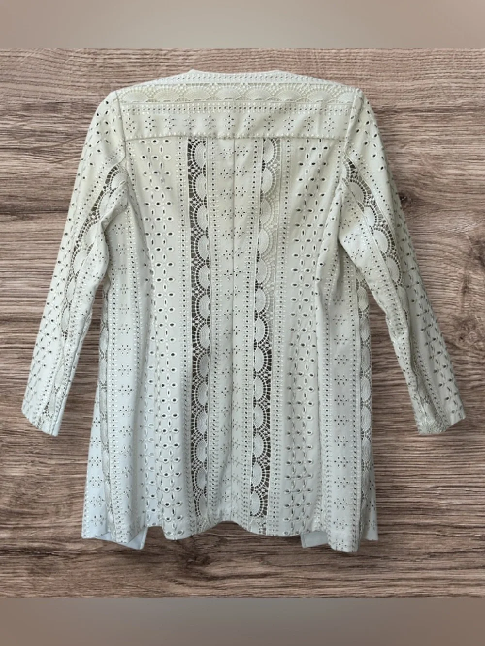 Peter Nygard Open Front White Eyelet Cut Vegan Leather Over Jacket Coat Size 12 - Picture 5 of 11